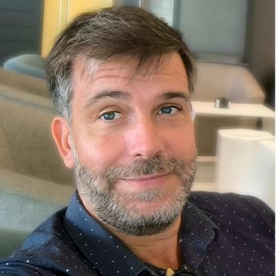 Agente inmobiliario Ricardo Collazo